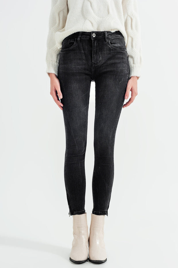 Skinny Jeans With Ankle Zip in Black Wash