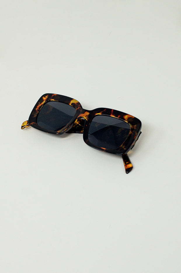 Oversized Rectangular Sunglasses in Vintage Tortoise Shell