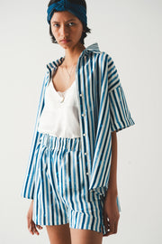 Shorts With Elastic Waist in Blue Stripes