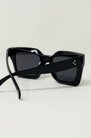 90's Squared Sunglasses in Black