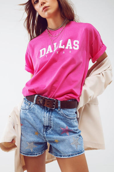 T Shirt With Dallas Texas Text in Fuchsia