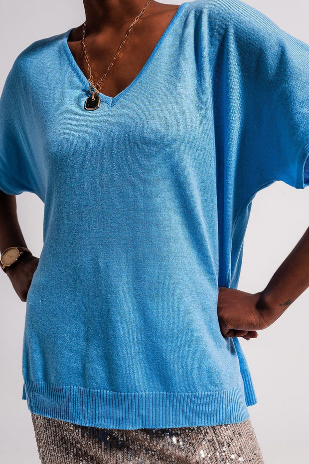 Short Sleeve Jumper With v Neck in Blue