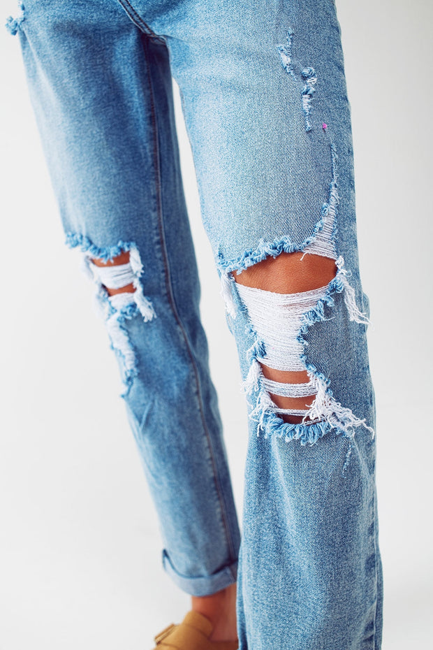 Ripped Knee Straight Leg Jeans in Light Blue Wash