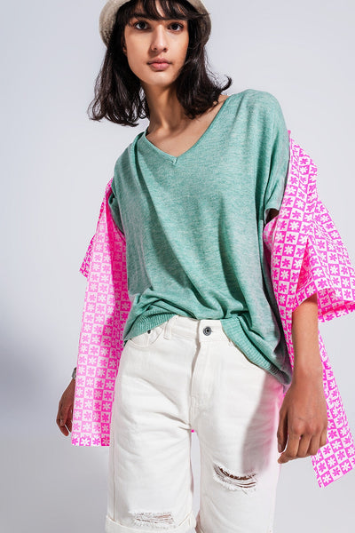 Short Sleeve Jumper in v Neck in Green