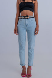 Basic Mom Jean in Light Blue