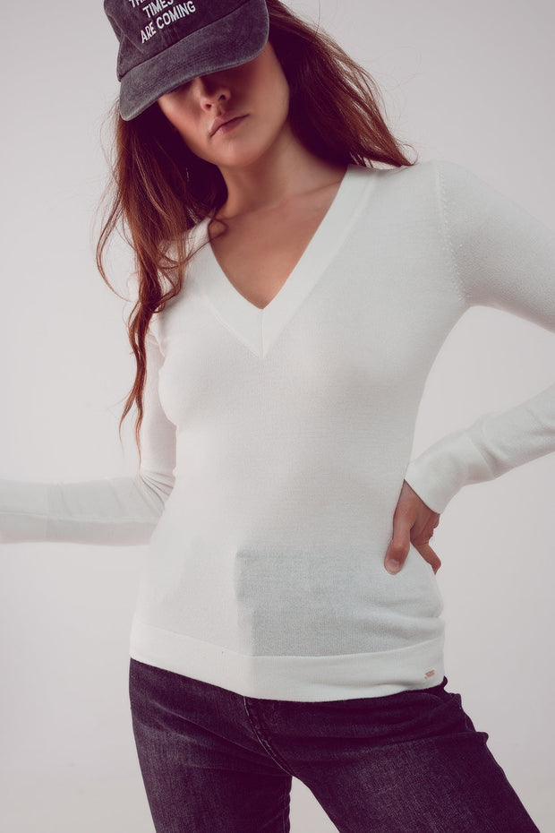 V Neck Fine Knit Jumper in Cream