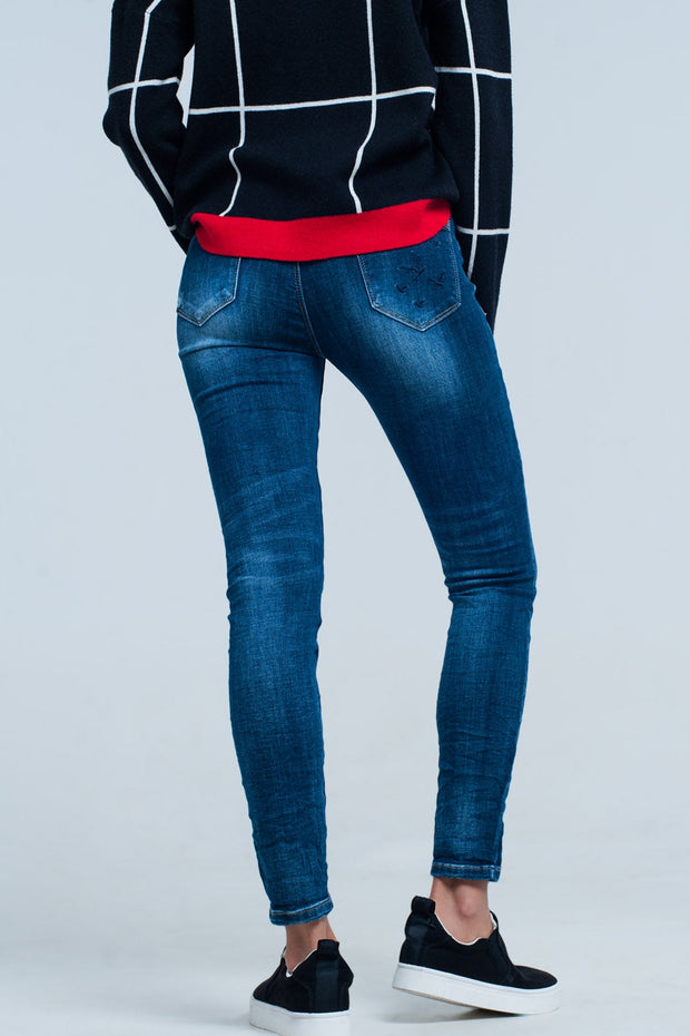 Skinny Jeans With Detail Embroidered Pocket