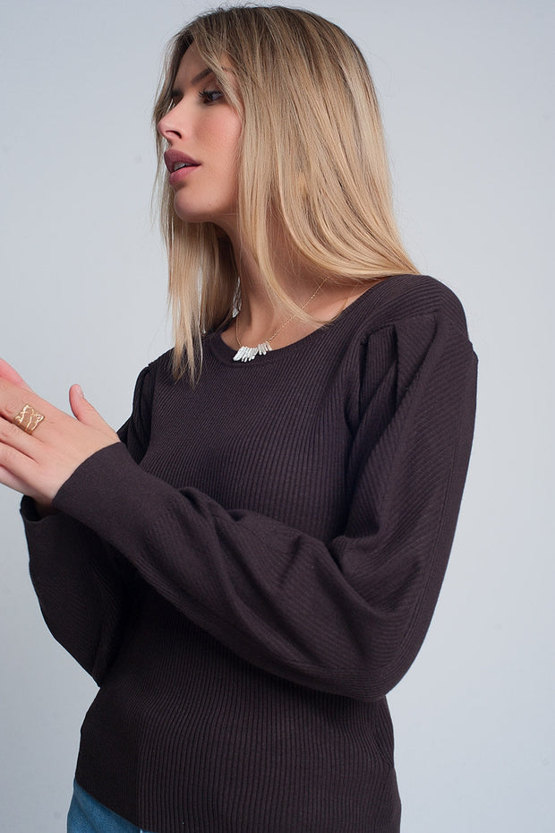 Brown Sweater With Long Sleeves and Shoulder Ruffles