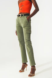 Relaxed Cargo Pants in Khaki