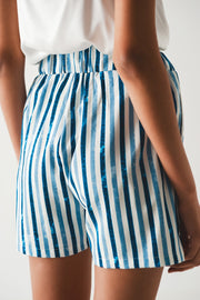 Shorts With Elastic Waist in Blue Stripes