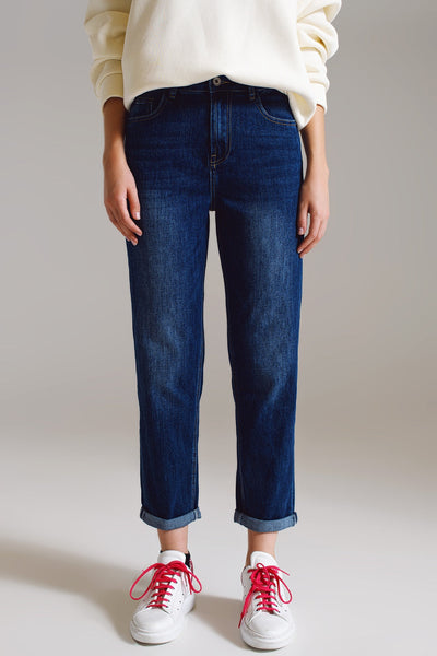 Basic Straight Jeans in Dark Wash