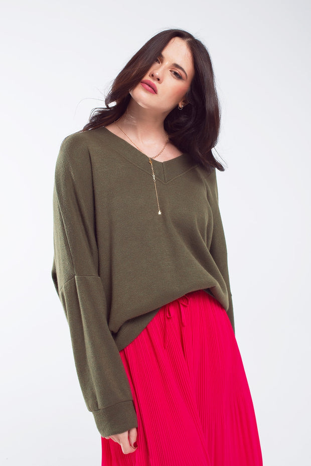 Oversized Olive Green Swearshirt Wth V-Neckline