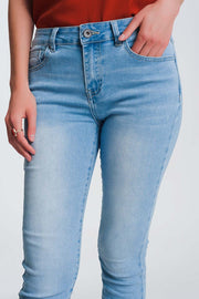 Skinny Jeans in Light Denim With Frayed Hem