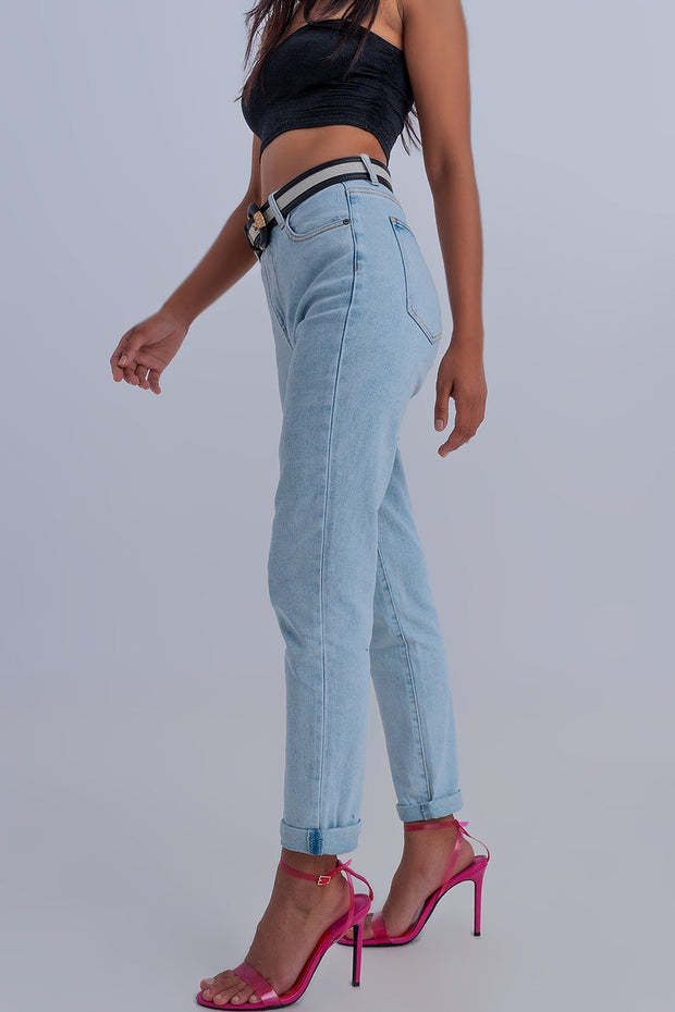 Basic Mom Jean in Light Blue