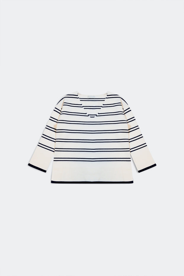 Sweater in White With Navy Stripe