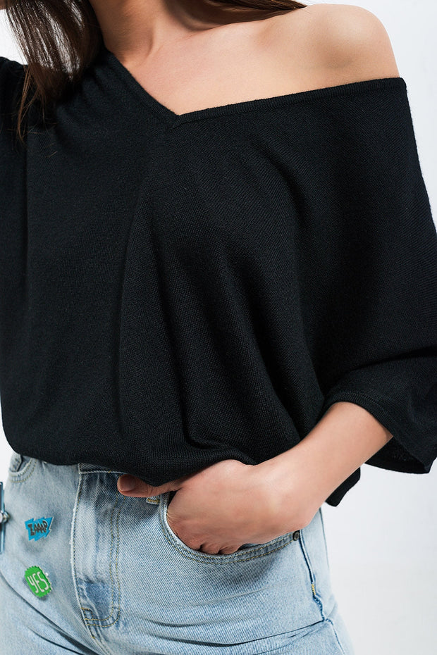 Short Sleeve Jumper in v Neck in Black