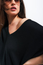 Short Sleeve Jumper in v Neck in Black