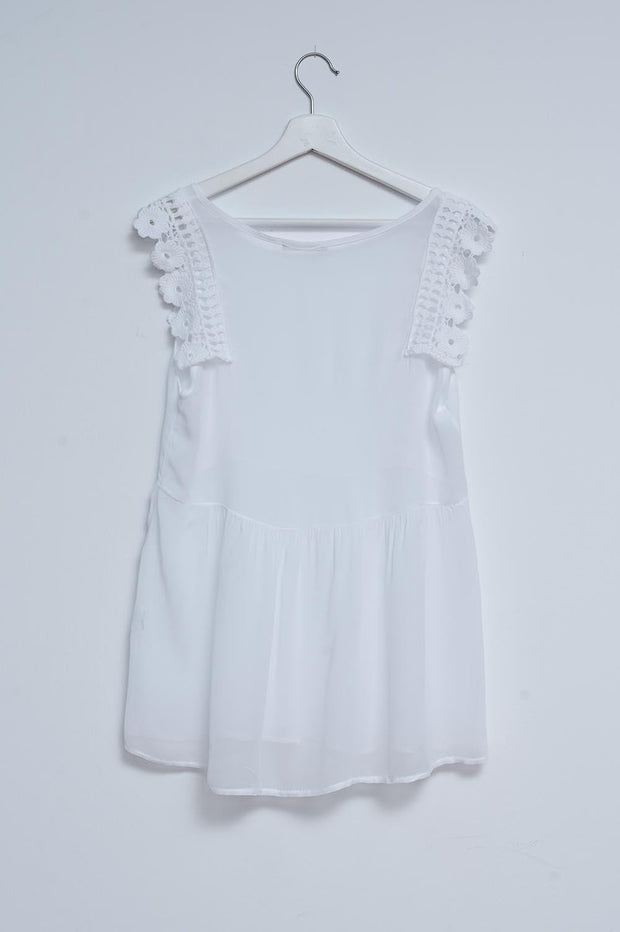 Broderie Frill Detail Top in White