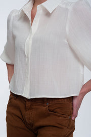 Cropped Shirt With Puff Sleeve in Cream