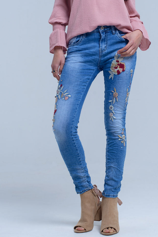 Jeans With Floral Embroidery