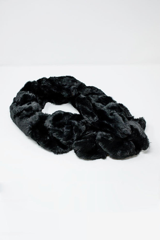 Faux Fur Collar in Black